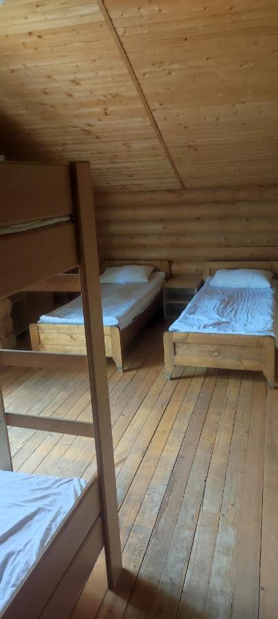 Lev Hotell Tukhlya Exteriör bild