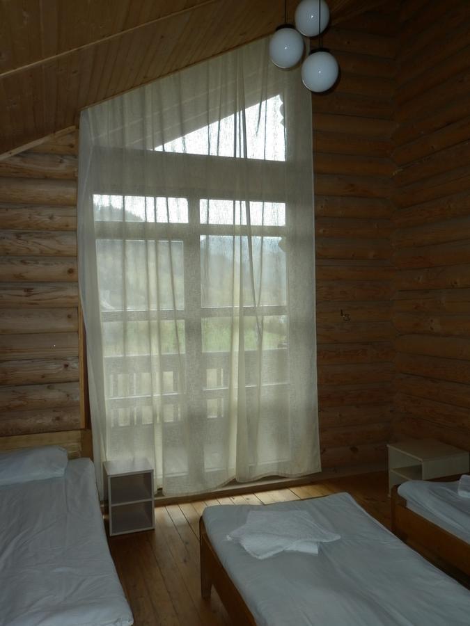 Lev Hotell Tukhlya Exteriör bild